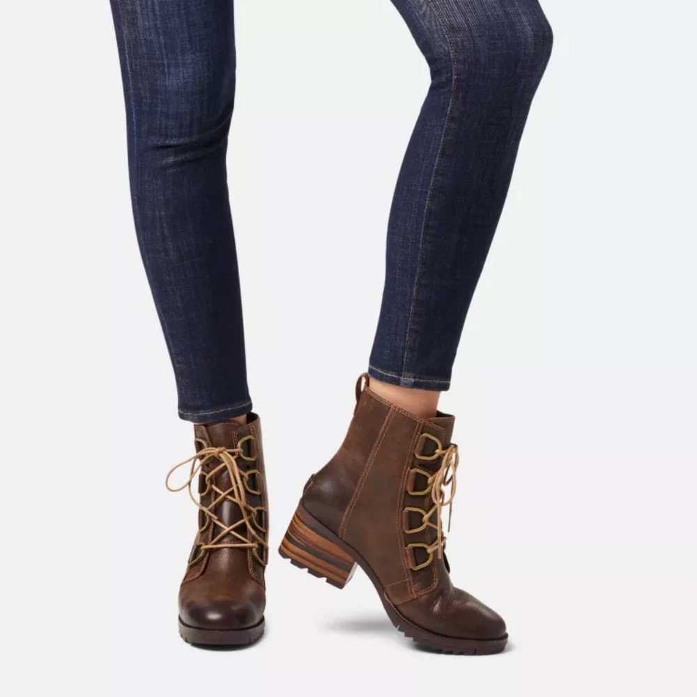 Sorel Women's Cate Lace Bootie - Brown